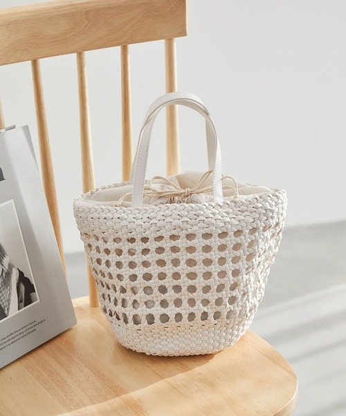 ROPE' PICNIC(ロペピクニック)の「スムースハンドメッシュ巾着付バケットトートバッグ(トートバッグ)」|オフホワイト