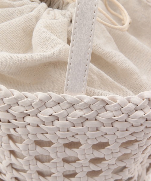 ROPE' PICNIC(ロペピクニック)の「スムースハンドメッシュ巾着付バケットトートバッグ(トートバッグ・レディース・ブラック/オフホワイト/グリーン・FREE)」の8枚目の写真