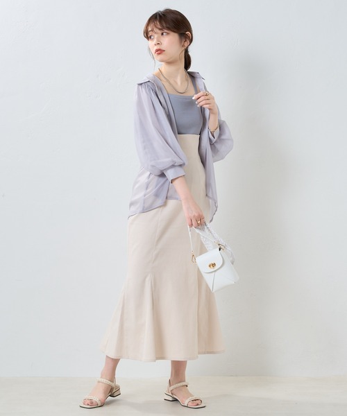 natural couture(ナチュラルクチュール)の「透け感が大人っぽい。ラメシアーボリュームスリーブシャツ(シャツ/ブラウス・レディース・オフホワイト/ブラック/グレー/オレンジ・FREE)」の6枚目の写真