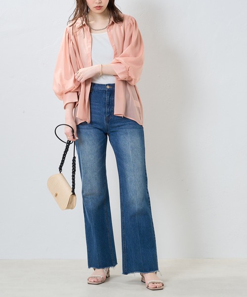 natural couture(ナチュラルクチュール)の「透け感が大人っぽい。ラメシアーボリュームスリーブシャツ(シャツ/ブラウス・レディース・オフホワイト/ブラック/グレー/オレンジ・FREE)」の19枚目の写真