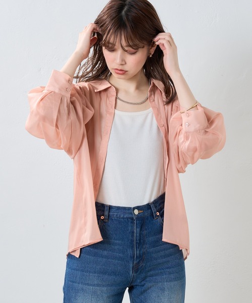 natural couture(ナチュラルクチュール)の「透け感が大人っぽい。ラメシアーボリュームスリーブシャツ(シャツ/ブラウス・レディース・オフホワイト/ブラック/グレー/オレンジ・FREE)」の12枚目の写真
