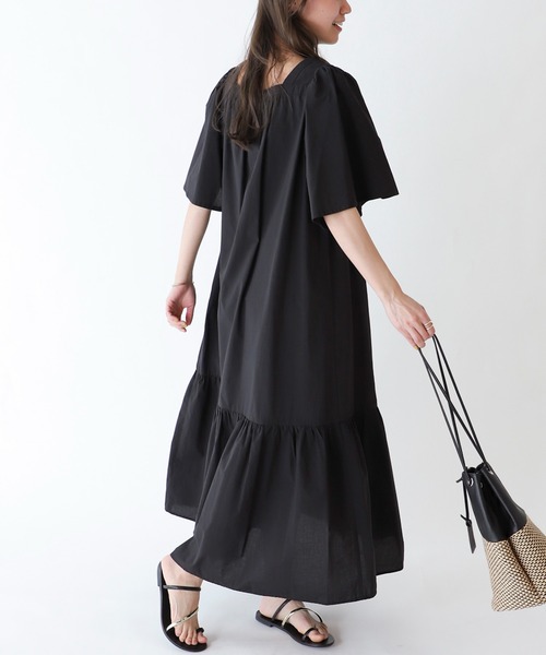 JOURNAL STANDARD relume（ジャーナルスタンダード　レリューム）の「コットンワッシャーギャザーフレアワンピース（ワンピース・レディース・ブラック/グリーン・FREE）」の21枚目の写真