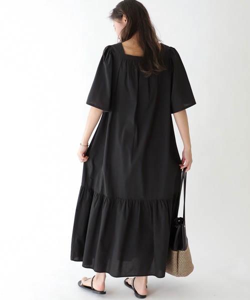 JOURNAL STANDARD relume（ジャーナルスタンダード　レリューム）の「コットンワッシャーギャザーフレアワンピース（ワンピース・レディース・ブラック/グリーン・FREE）」の6枚目の写真