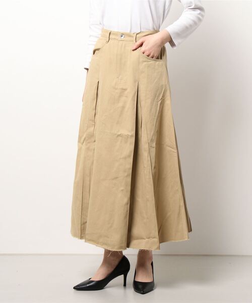 VENCEEXCHANGE（ヴァンスエクスチェンジ）の「インバーテッドプリーツ