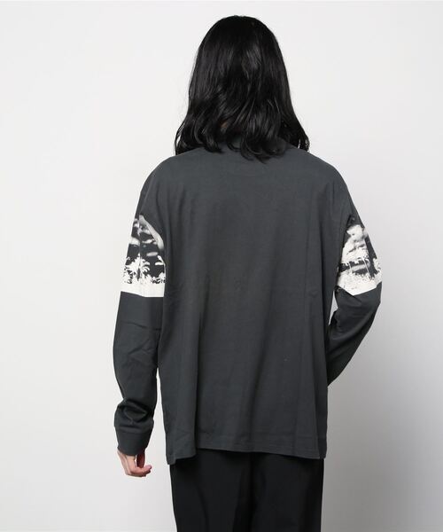 Levi's(リーバイス)の「ヴィンテージポケットロングスリーブTシャツ SURF SCENE(Tシャツ/カットソー・メンズ・ブラック・L/S/M/XL)」の3枚目の写真