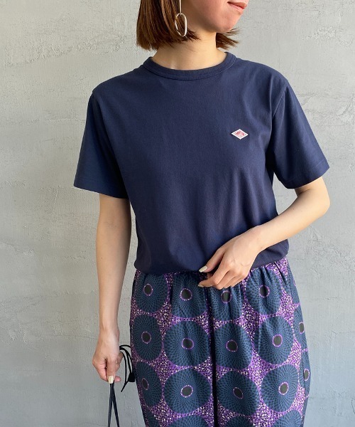 DANTON（ダントン）の「[DANTON/ダントン] コットンジャージー ワンポイントロゴクルーネックTシャツ（Tシャツ/カットソー・レディース・ホワイト/ブラック/ネイビー/ホワイト×グリーン/ホワイト×ブルー/ホワイト×ネイビー/ネイビー×ホワイト/ホワイト×ブラウン・44/40/38/42/36/34）」の7枚目の写真