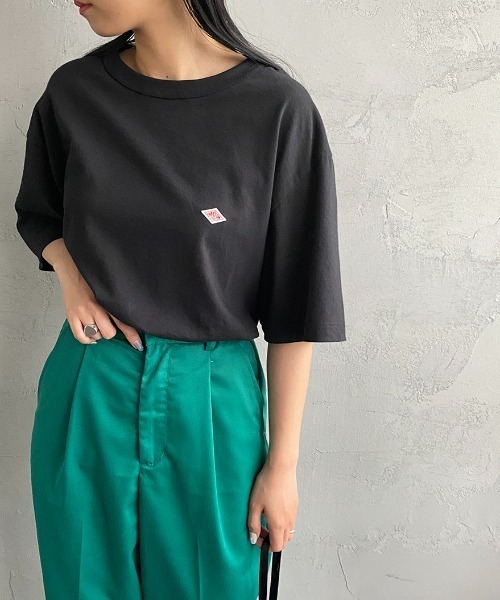 DANTON（ダントン）の「[DANTON/ダントン] コットンジャージー ワンポイントロゴクルーネックTシャツ（Tシャツ/カットソー・レディース・ホワイト/ブラック/ネイビー/ホワイト×グリーン/ホワイト×ブルー/ホワイト×ネイビー/ネイビー×ホワイト/ホワイト×ブラウン・44/40/38/42/36/34）」の6枚目の写真