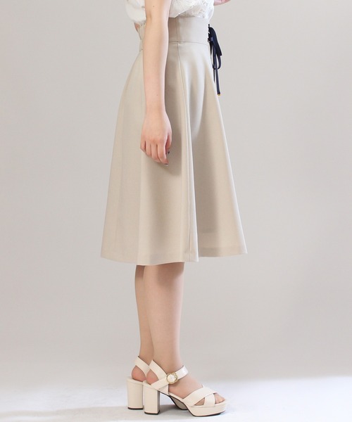 ASTORIA ODIER(アストリアオディール)の「スピンドールフレアスカート(スカート・レディース・ブルー/ネイビー/ベージュ・SMALL/X-SMALL/MEDIUM)」の6枚目の写真