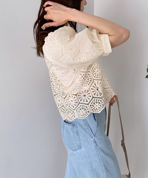 OLIVE des OLIVE（オリーブデオリーブ）の「クロシェレース袖ふわブラウス（シャツ/ブラウス・レディース・オフホワイト/ブラック/アイボリー・FREE）」の13枚目の写真