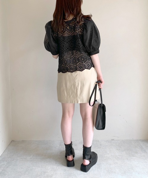 OLIVE des OLIVE（オリーブデオリーブ）の「クロシェレース袖ふわブラウス（シャツ/ブラウス・レディース・オフホワイト/ブラック/アイボリー・FREE）」の17枚目の写真