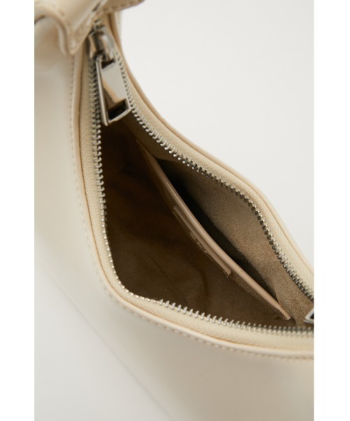 SLY（スライ）の「ENAMEL CIRCLE BAG エナメル サークル バッグ（ショルダーバッグ・レディース・ブラック/ブルー/アイボリー・FREE）」の17枚目の写真