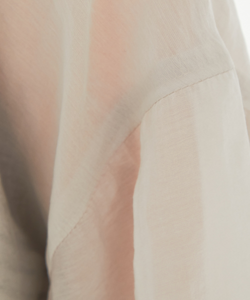 abahouse mavie(アバハウスマヴィ)の「シアーブラウス&ボーダータンクトップセット(シャツ/ブラウス・レディース・グレイッシュベージュ/ブラック/ホワイト・フリー)」の13枚目の写真