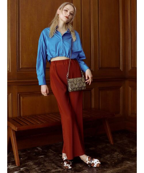 EVRIS（エヴリス）の「クロップドドロストシャツ（シャツ/ブラウス・レディース・ホワイト/ブルー/マスタード・FREE）」の5枚目の写真