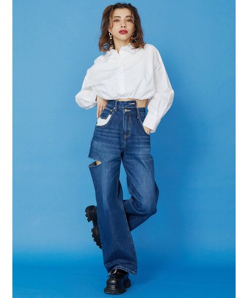 EVRIS（エヴリス）の「クロップドドロストシャツ（シャツ/ブラウス・レディース・ホワイト/ブルー/マスタード・FREE）」の9枚目の写真