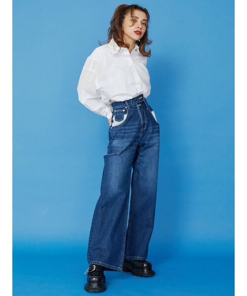 EVRIS（エヴリス）の「クロップドドロストシャツ（シャツ/ブラウス・レディース・ホワイト/ブルー/マスタード・FREE）」の10枚目の写真