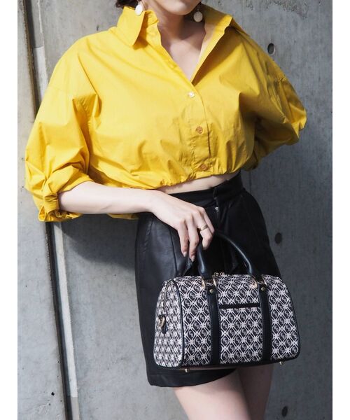 EVRIS（エヴリス）の「クロップドドロストシャツ（シャツ/ブラウス・レディース・ホワイト/ブルー/マスタード・FREE）」の13枚目の写真