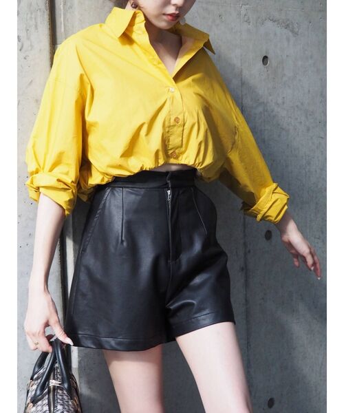 EVRIS（エヴリス）の「クロップドドロストシャツ（シャツ/ブラウス・レディース・ホワイト/ブルー/マスタード・FREE）」の14枚目の写真