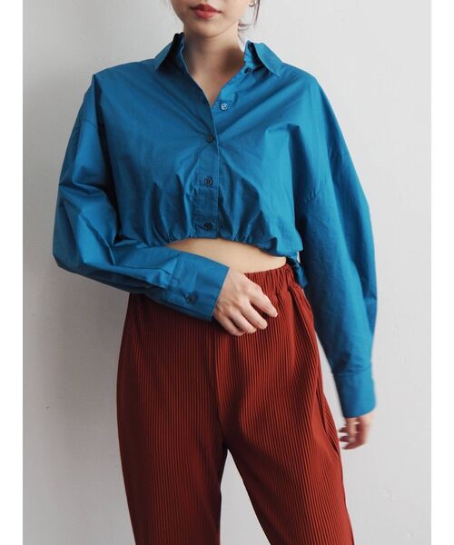 EVRIS（エヴリス）の「クロップドドロストシャツ（シャツ/ブラウス・レディース・ホワイト/ブルー/マスタード・FREE）」の22枚目の写真