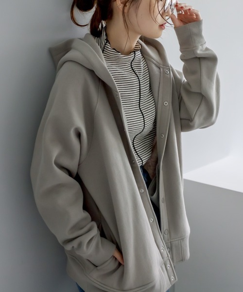 PUAL CE CIN（ピュアルセシン）の「裏起毛フードブルゾン（ブルゾン・レディース・ブルー系/イエロー/ブラック/ピンク/グレイッシュベージュ/ベージュ・FREE）」の3枚目の写真