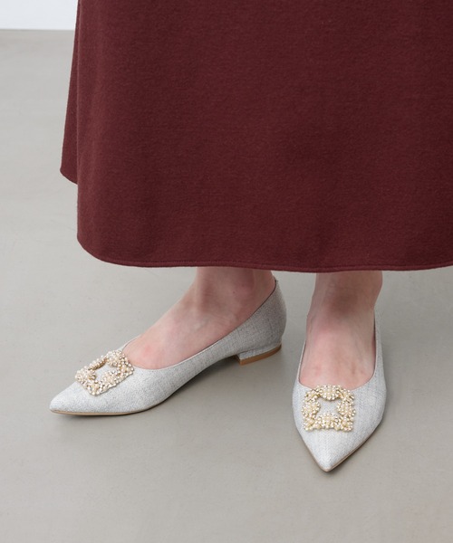 Launa lea（ラウナレア）の「【25秋冬新色登場】ビジューポインテッドトゥパンプス(0483)（パンプス・レディース・ブラック/ローズ/ダークグリーン/グレー系その他/ブラック系その他/ラベンダー/ライトベージュ/ライトブルー/ピンクベージュ/アイボリー/ブルー/ピンク系その他/ホワイト系その他/ミント/ライトピンク/ブルー系その他/ベビーピンク/グレイッシュブルー・24.0cm/22.5cm/22.0cm/25.0cm/23.5cm/23.0cm/24.5cm）」の12枚目の写真