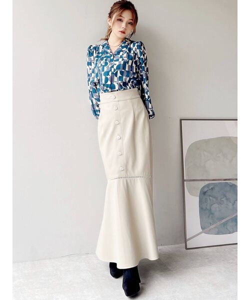 RESEXXY（リゼクシー）の「アールパターンロゴブラウス（シャツ/ブラウス・レディース・ブラック/ブラウン/ブルー/ピンク・FREE）」の12枚目の写真