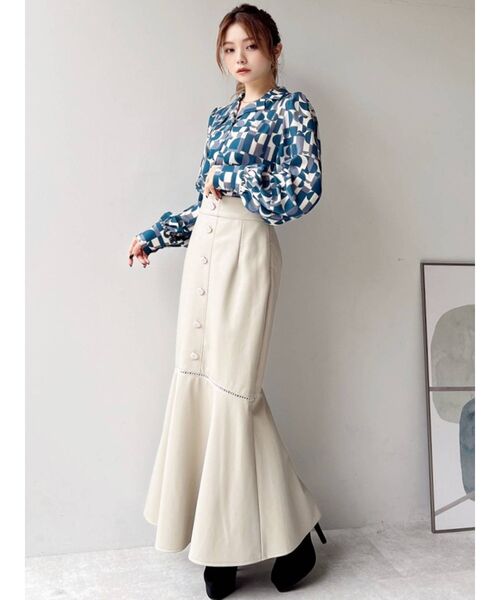 RESEXXY（リゼクシー）の「アールパターンロゴブラウス（シャツ/ブラウス・レディース・ブラック/ブラウン/ブルー/ピンク・FREE）」の13枚目の写真