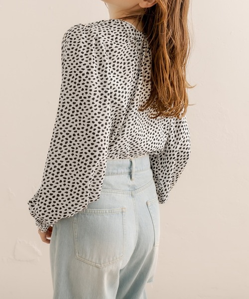 OLIVE des OLIVE（オリーブデオリーブ）の「シアブラウス（シャツ/ブラウス・レディース・ホワイト/オフホワイト/アイボリー・FREE）」の4枚目の写真