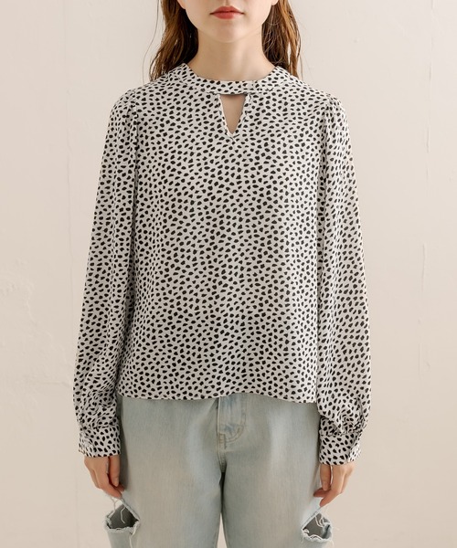 OLIVE des OLIVE（オリーブデオリーブ）の「シアブラウス（シャツ/ブラウス・レディース・ホワイト/オフホワイト/アイボリー・FREE）」の17枚目の写真