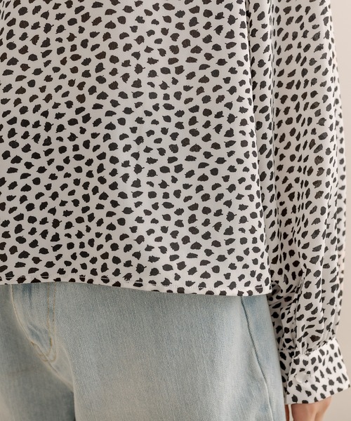 OLIVE des OLIVE（オリーブデオリーブ）の「シアブラウス（シャツ/ブラウス・レディース・ホワイト/オフホワイト/アイボリー・FREE）」の13枚目の写真