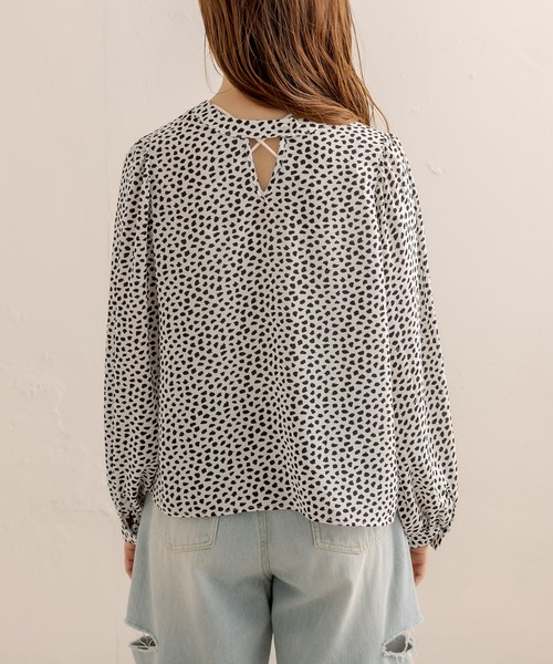 OLIVE des OLIVE（オリーブデオリーブ）の「シアブラウス（シャツ/ブラウス・レディース・ホワイト/オフホワイト/アイボリー・FREE）」の8枚目の写真