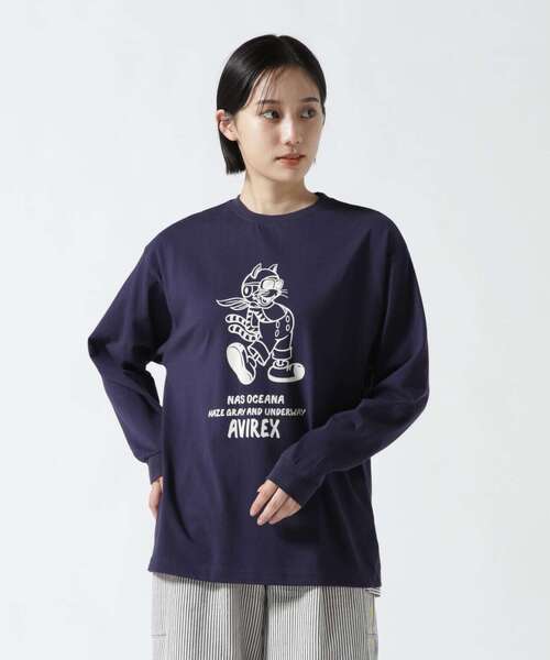 AVIREX（アヴィレックス）の「《直営店限定》TOMCAT CREWNECK L/S T-SHIRT/ トムキャットロングスリーブティーシャツ（Tシャツ/カットソー・レディース・ネイビー/ピンク系その他3/ホワイト系2・F）」の13枚目の写真