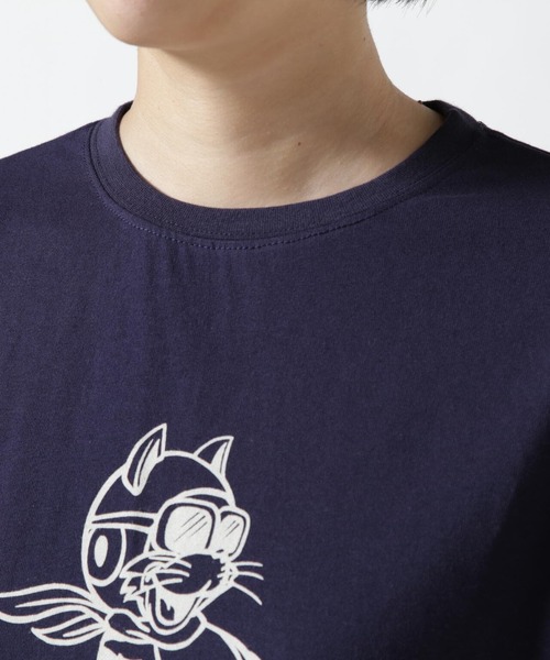 AVIREX（アヴィレックス）の「《直営店限定》TOMCAT CREWNECK L/S T-SHIRT/ トムキャットロングスリーブティーシャツ（Tシャツ/カットソー・レディース・ネイビー/ピンク系その他3/ホワイト系2・F）」の18枚目の写真