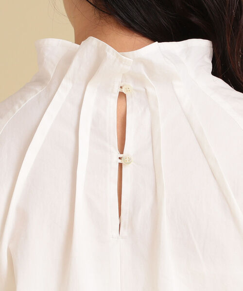 Ray BEAMS（レイビームス）の「Ray BEAMS / ピンタック ハイネック ブラウス（シャツ/ブラウス・レディース・ホワイト/ブラック・ONE SIZE）」の19枚目の写真