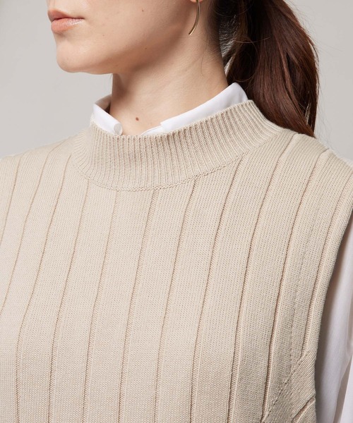 ROPE'（ロペ）の「バックスリットリブニットベスト（ベスト・レディース・ブラック/キナリ・38）」の4枚目の写真