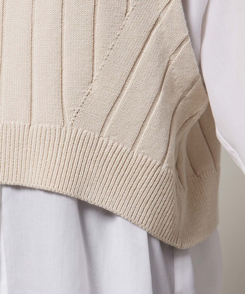 ROPE'（ロペ）の「バックスリットリブニットベスト（ベスト・レディース・ブラック/キナリ・38）」の10枚目の写真