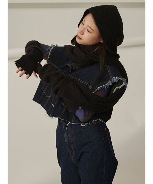 EMODA（エモダ）の「【VEQUM】SHAGGY KNIT MUFFLER（マフラー・レディース・ブラック/ネイビー・FREE）」の13枚目の写真