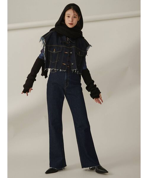 EMODA（エモダ）の「【VEQUM】SHAGGY KNIT MUFFLER（マフラー・レディース・ブラック/ネイビー・FREE）」の8枚目の写真
