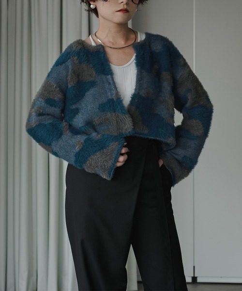 Ezick（エジック）の「MEOWシャギーショートカーディガン（カーディガン/ボレロ・レディース・グレイッシュベージュ/ブルー/ダークグリーン・FREE）」の19枚目の写真