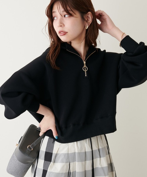 natural couture（ナチュラルクチュール）の「しっとり大人っぽい/ハーフジップダンボールショート丈プルパーカー（パーカー・レディース・ベージュ/オフホワイト/ブラウン/ブラック・FREE）」の17枚目の写真