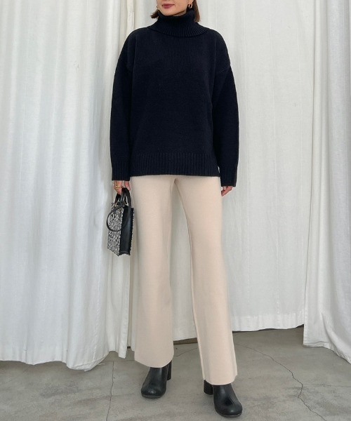 Vicente(ヴィセンテ)の「Flare knit pants(その他パンツ・レディース・ブラック/ライトベージュ/ホワイト・FREE)」の18枚目の写真