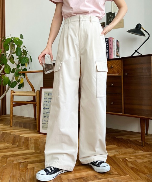 moment+（モーメントプラス）の「【累計販売枚数２万枚突破！】タック入りセミワイドカーゴパンツ（カーゴパンツ・レディース・カーキ/ブラック/オフホワイト/アイボリー・M/L/S）」の16枚目の写真