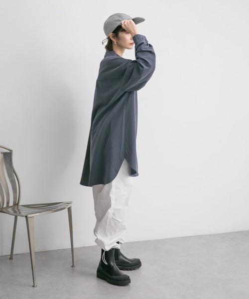 KBF(ケイビーエフ)の「エクストララージシャツ(シャツ/ブラウス・レディース・ブルー/ホワイト/チャコールグレー・ONE)」の22枚目の写真