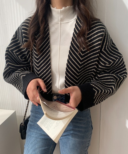 ABITOKYO(アビトーキョー)の「ヘリンボーンニット ショートカーディガン(カーディガン/ボレロ・レディース・ベージュ/グリーン/ブルー/ブラック・FREE)」の17枚目の写真