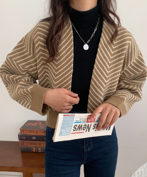 ABITOKYO(アビトーキョー)の「ヘリンボーンニット ショートカーディガン(カーディガン/ボレロ・レディース・ベージュ/グリーン/ブルー/ブラック・FREE)」の5枚目の写真