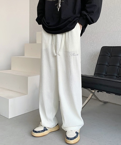 FVLMEN(フルメン)の「【FVLMEN】onepoint embroidery relax Pants/ワンポイント 刺繍 リラックス パンツ(その他パンツ・メンズ・アイボリー/ブラウン/ブラック・MEDIUM/LARGE/X-LARGE)」の7枚目の写真