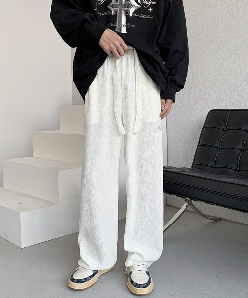 FVLMEN(フルメン)の「【FVLMEN】onepoint embroidery relax Pants/ワンポイント 刺繍 リラックス パンツ(その他パンツ・メンズ・アイボリー/ブラウン/ブラック・MEDIUM/LARGE/X-LARGE)」の11枚目の写真