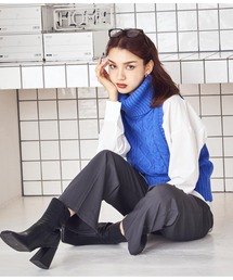 ケーブル編みニットベスト