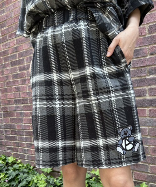 Candy Stripper（キャンディストリッパー）の「ANARCHY BEAR HALF パンツ（その他パンツ・レディース・ブラック/イエロー/レッド・2）」の15枚目の写真