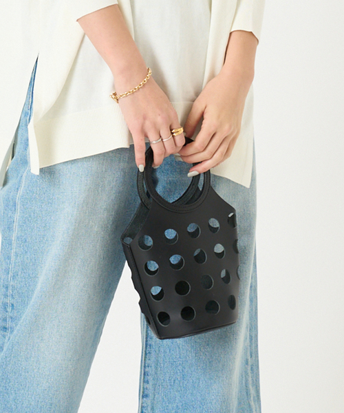 JOURNAL STANDARD(ジャーナルスタンダード)の「【LEFIJE/レフィージェ】 サークルBAG:バッグ(ハンドバッグ・レディース・ホワイト/ブラック・FREE)」の2枚目の写真