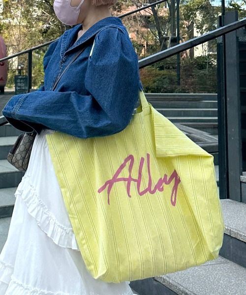 w closet（ダブルクローゼット）の「【Alley】ロゴプリントチェックトートバッグ（トートバッグ・レディース・グリーン/ライム/ブラック・FREE）」の3枚目の写真
